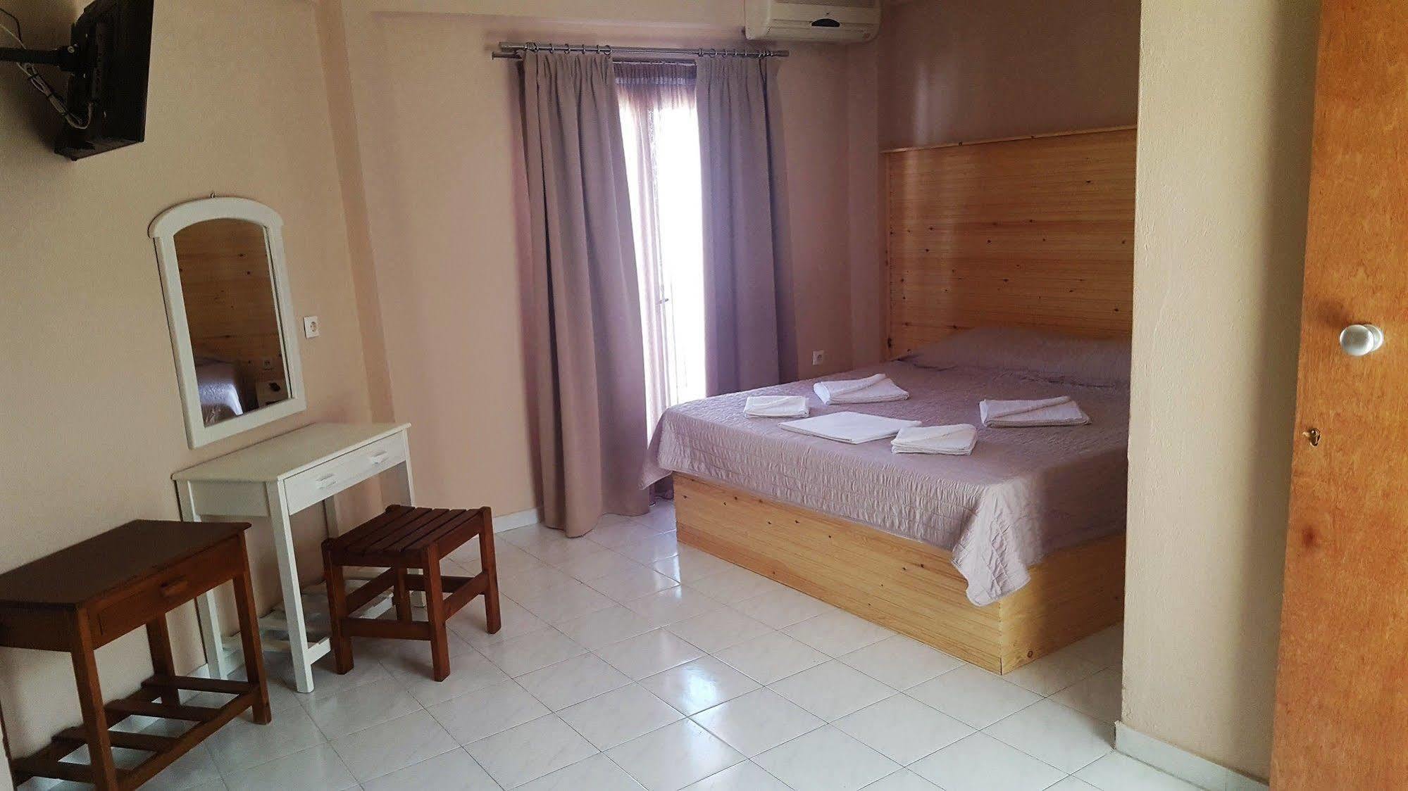 بوليخرونو Anemos Hotel المظهر الخارجي الصورة